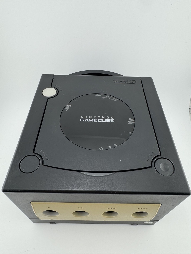 [CSLO-DOL-001] Gamecube Noire
